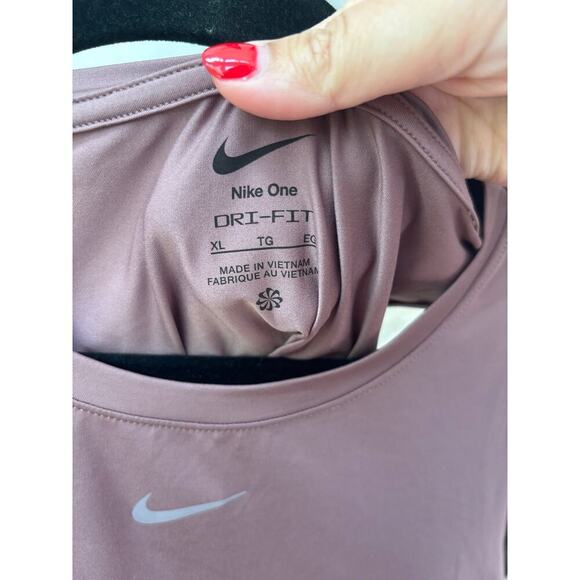 Nike Women's Mauve One Classic  Dri-FIT Cropped Tank Top Size XL - Picture 6 of 7
